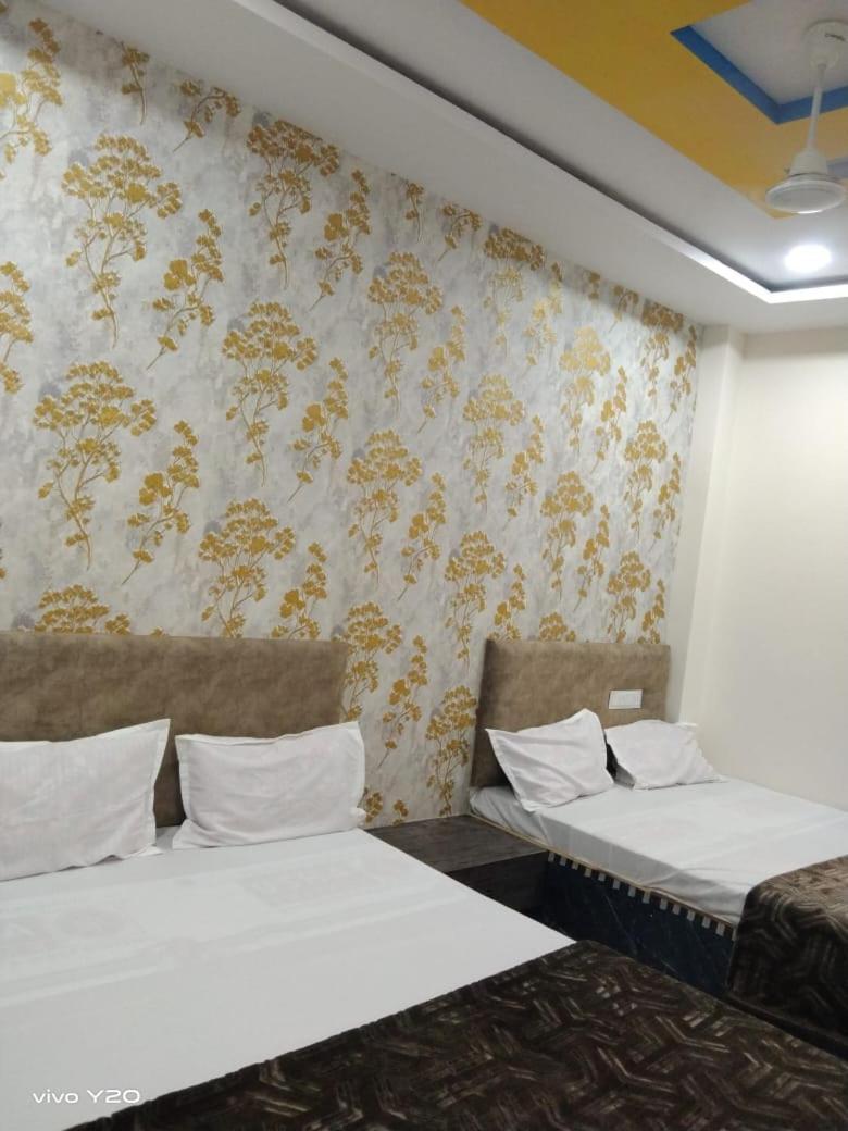 Hotel Somnath Inn Ujjain Exteriör bild