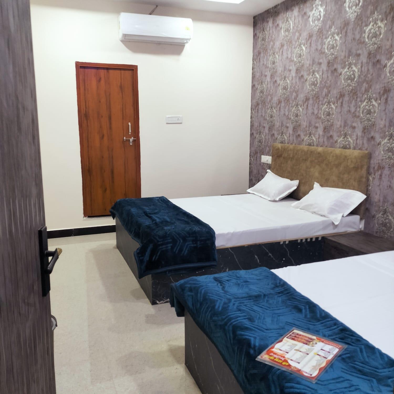 Hotel Somnath Inn Ujjain Exteriör bild