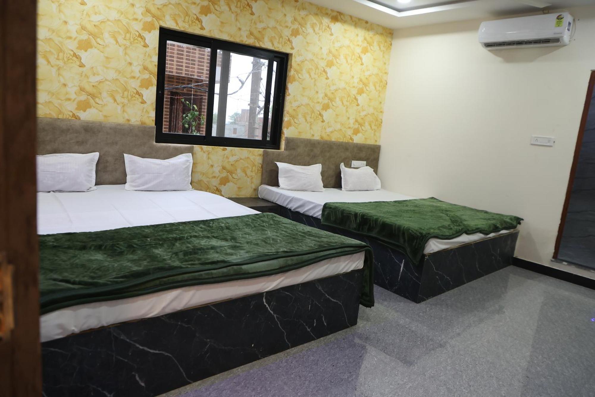 Hotel Somnath Inn Ujjain Exteriör bild